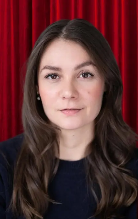 Ana Ramirez als Anna Benjamin Eichhorn Ensemble Schauspieler Theaterschiff Lübeck